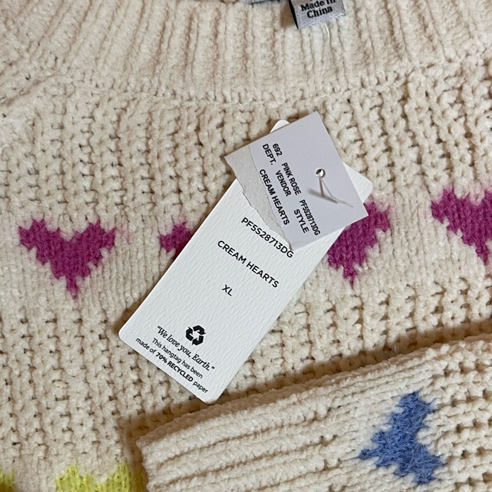 NWT | Pink Rose |  Women's Sweater with Colorful Heart Design - Picture 9 of 9